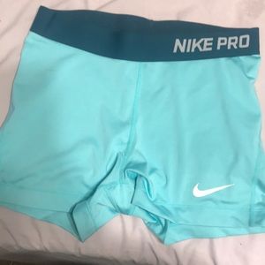 Nike Pros Teal